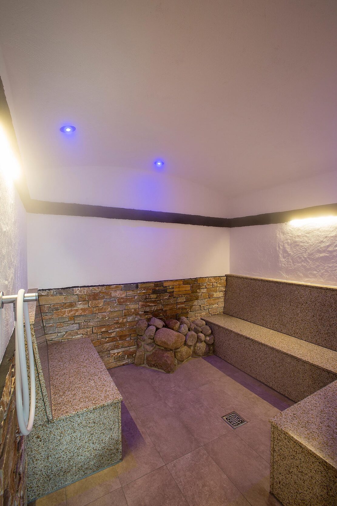 Uriges Saunaland 12 Alfen Saunaland Dampfbad corso sauna manufaktur | corso saunamanufaktur