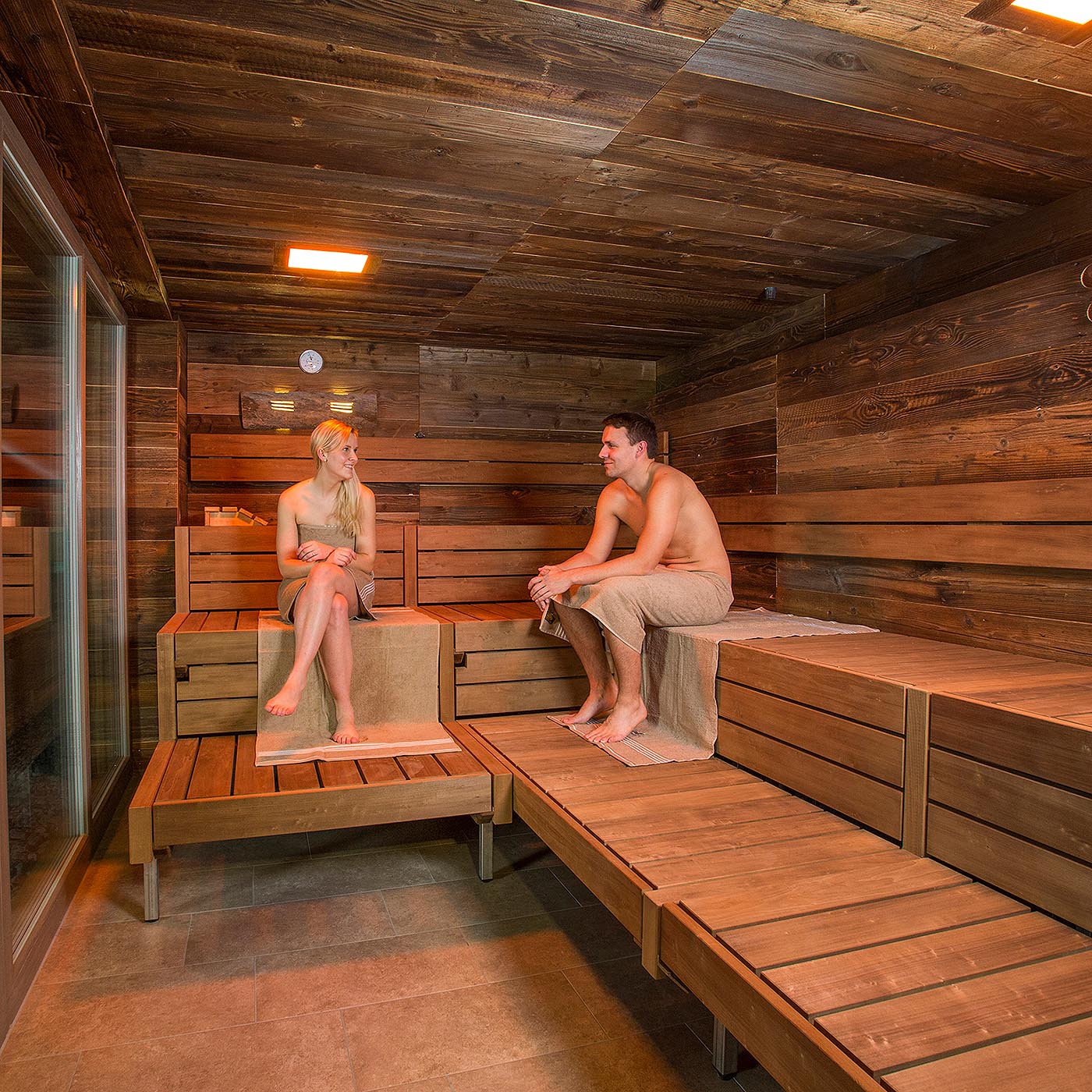 Uriges Saunaland 8 Alfen Saunaland Kräutersauna corso sauna manufaktur | corso saunamanufaktur