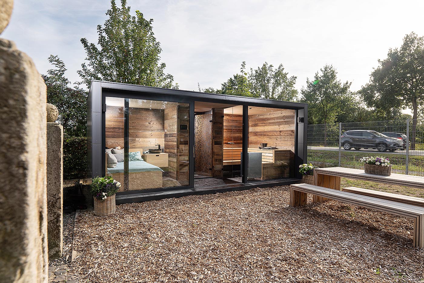 corso | bei Osnabrück 7 Außensauna Chalet: Moderne Gartensauna in der Sauna Ausstellung, Außengelände.