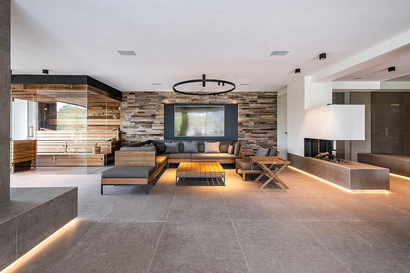 Stylishe Altholz Sauna 5 Luxus Sauna Design Altholz Glas corso 5 | corso saunamanufaktur