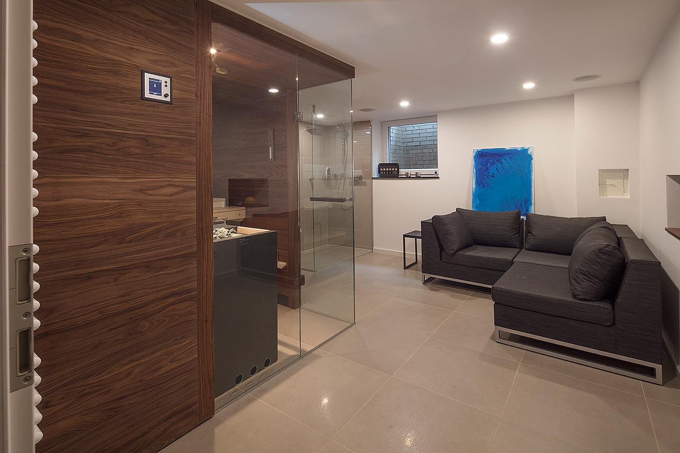 Ecksauna mit Glasecke 3 Nussbaum Sauna corso 3 | corso saunamanufaktur