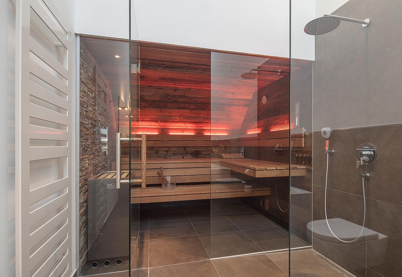 Sauna unter Dachschräge 5 corso designsauna altholz 5 | corso saunamanufaktur