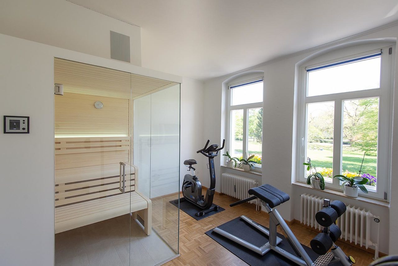 Sauna nach Sport 2 design sauna glasecke hell 8 | corso saunamanufaktur