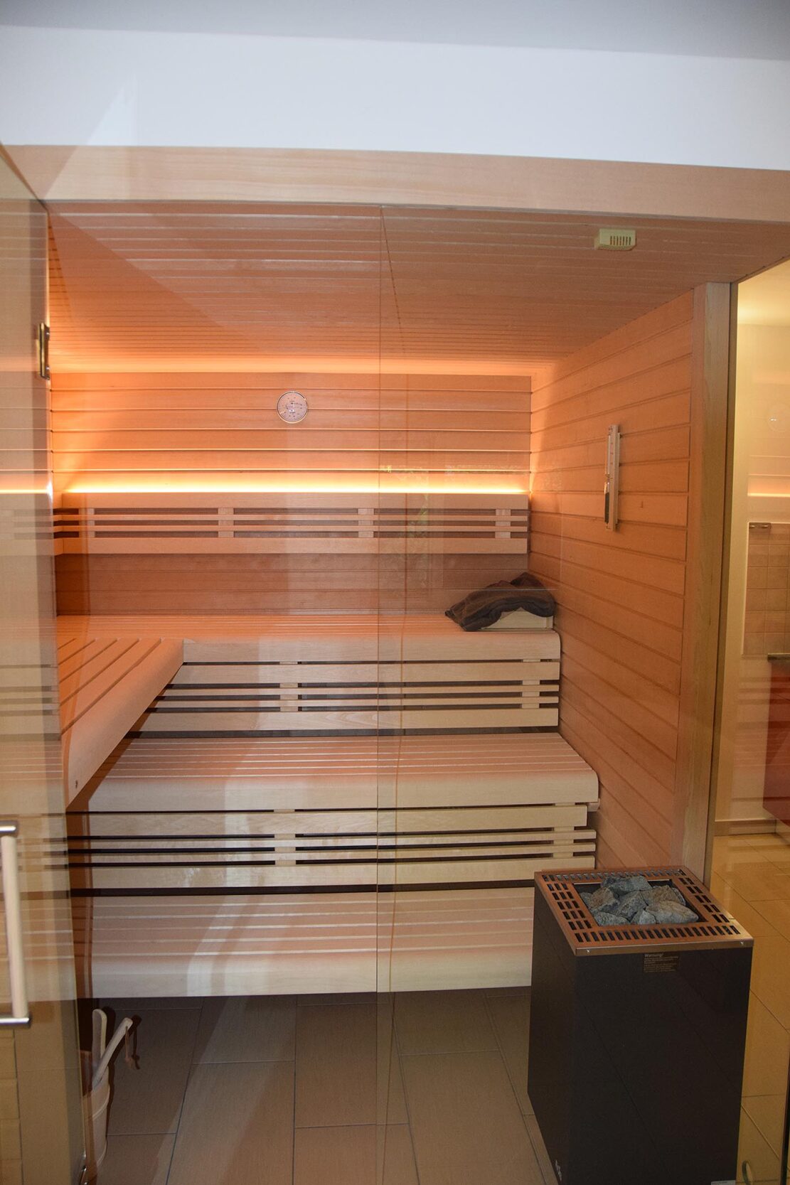 Saunaholz: Hemlock | gerundete Kante 3 Hemlock Saunaholz