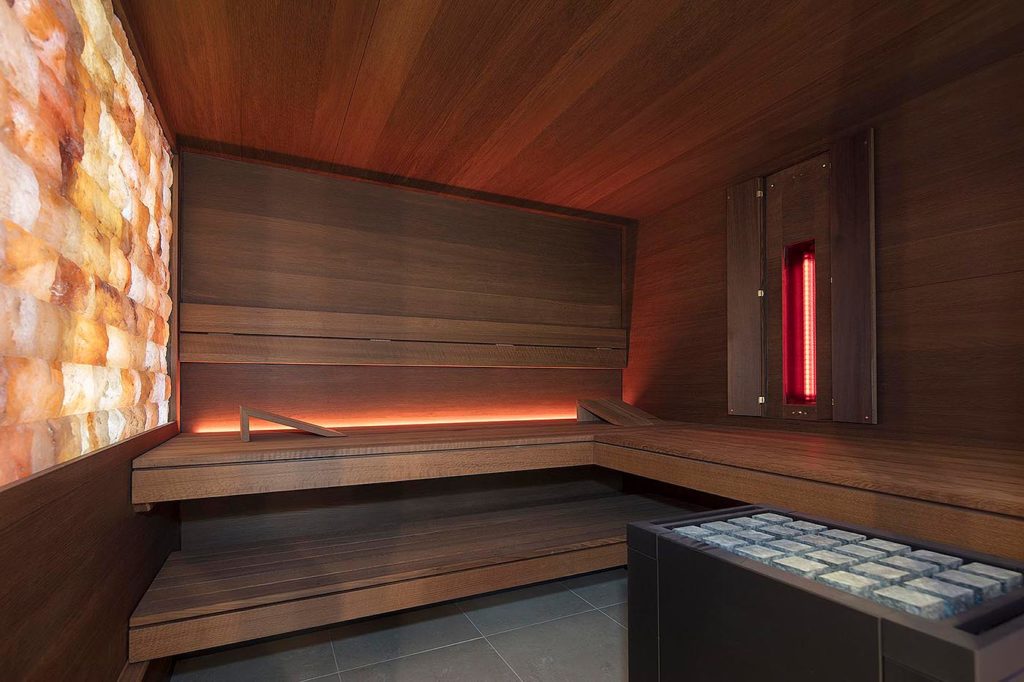 Infrared sauna 9 sauna eiche salzstein infrarot 1 | corso saunamanufaktur