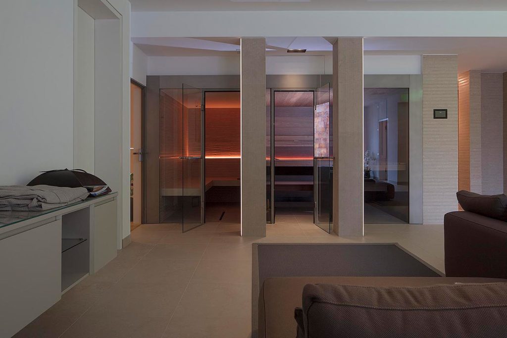 Infrared sauna 3 sauna eiche salzstein infrarot 4 | corso saunamanufaktur