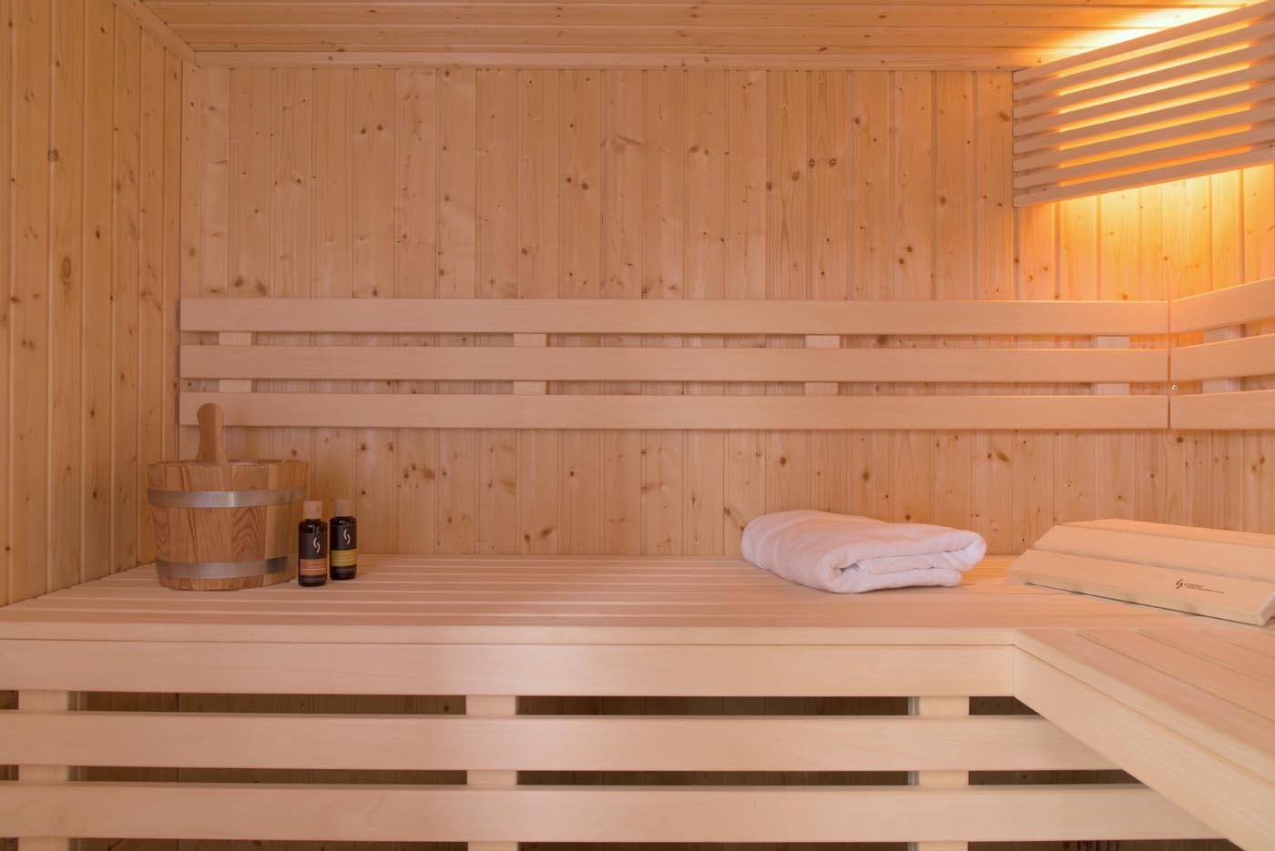 Sauna Angebote | Klassische Sauna 14 sauna kaufen fichte espe corso 1 | corso saunamanufaktur