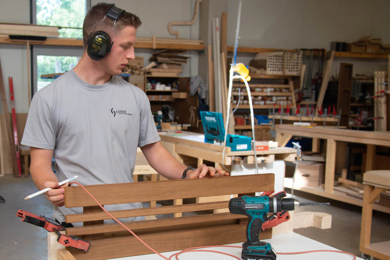 Jobs 6 Ausbildung zum/zur Tischler*in bei corso - Blick in die Fertigung