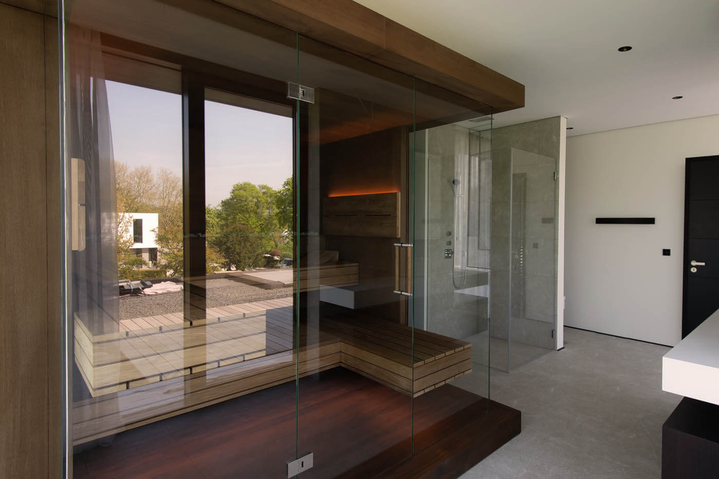 Nimbus Sauna Variation 4 Designsauna Nimbus Glas Eiche Thermoespe 17 | corso saunamanufaktur