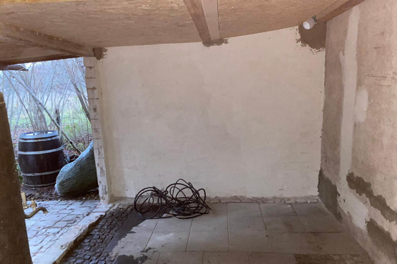 Aus Schuppen wird Gartensauna 7 Der Gartenschuppen wurde ausgeräumt, um dann eine Sauna in den Raum einzubauen.