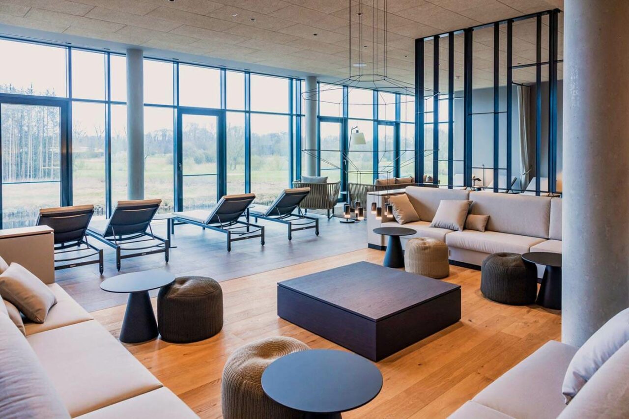 Hotel Saunabau | Breitenburg 12 hotel saunabau wellnessbereich ruheraum 3 | corso saunamanufaktur