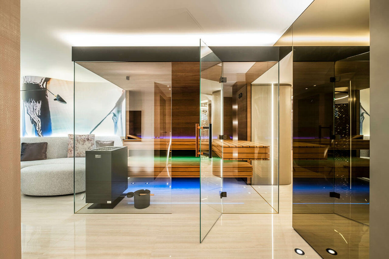 Verglaste Sauna in Eiche 157 Sauna Eiche mit Glasfront und Bänken in Thermo-Espe plus Infrarotstrahler