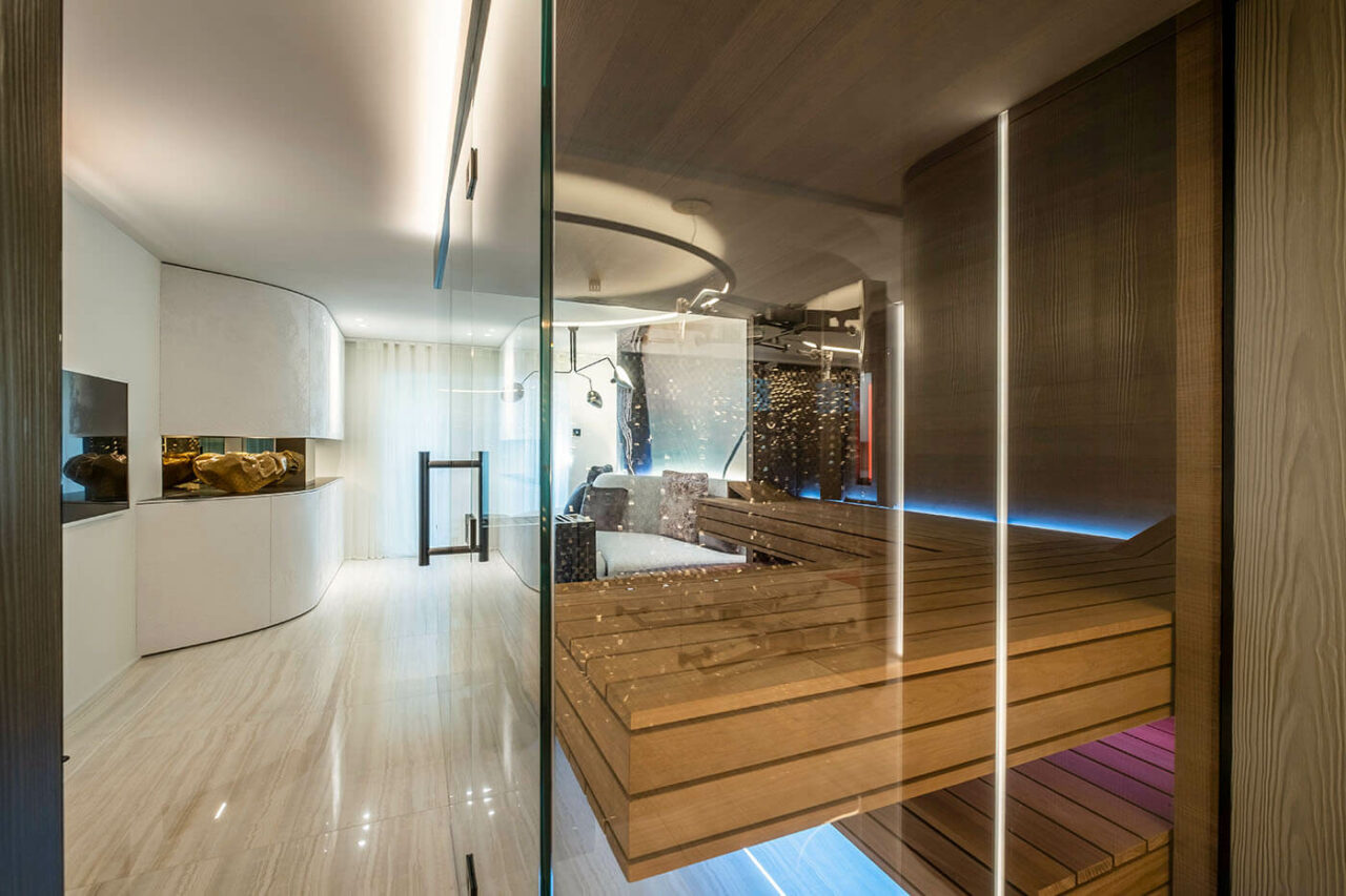 Verglaste Sauna in Eiche 155 Sauna Eiche mit Glasfront und Bänken in Thermo-Espe plus Infrarotstrahler