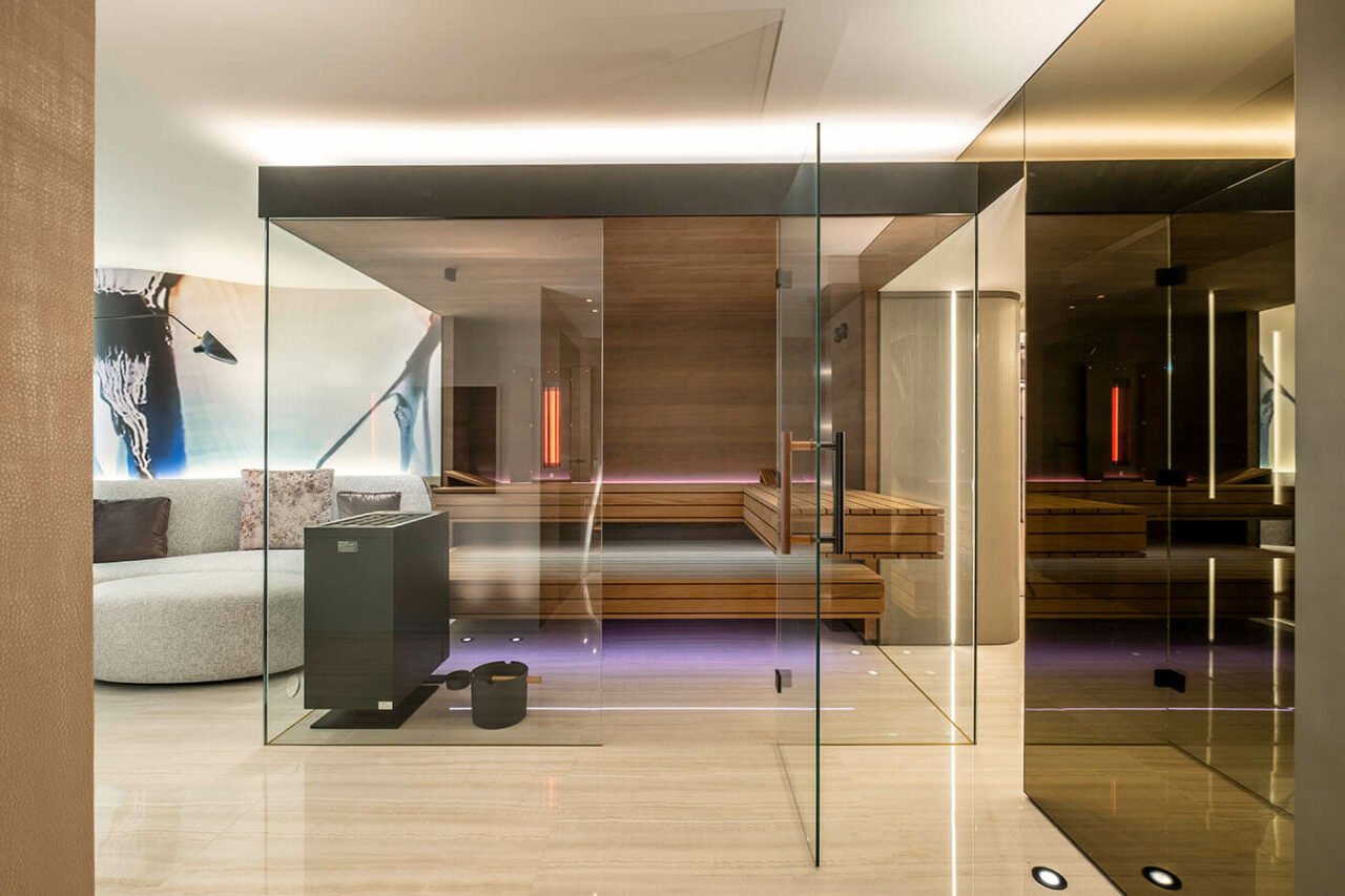 INFRAROTSAUNA 3 Sauna Eiche mit Glasfront und Bänken in Thermo-Espe plus Infrarotstrahler. Kombi aus Sauna und Infrarotkabine