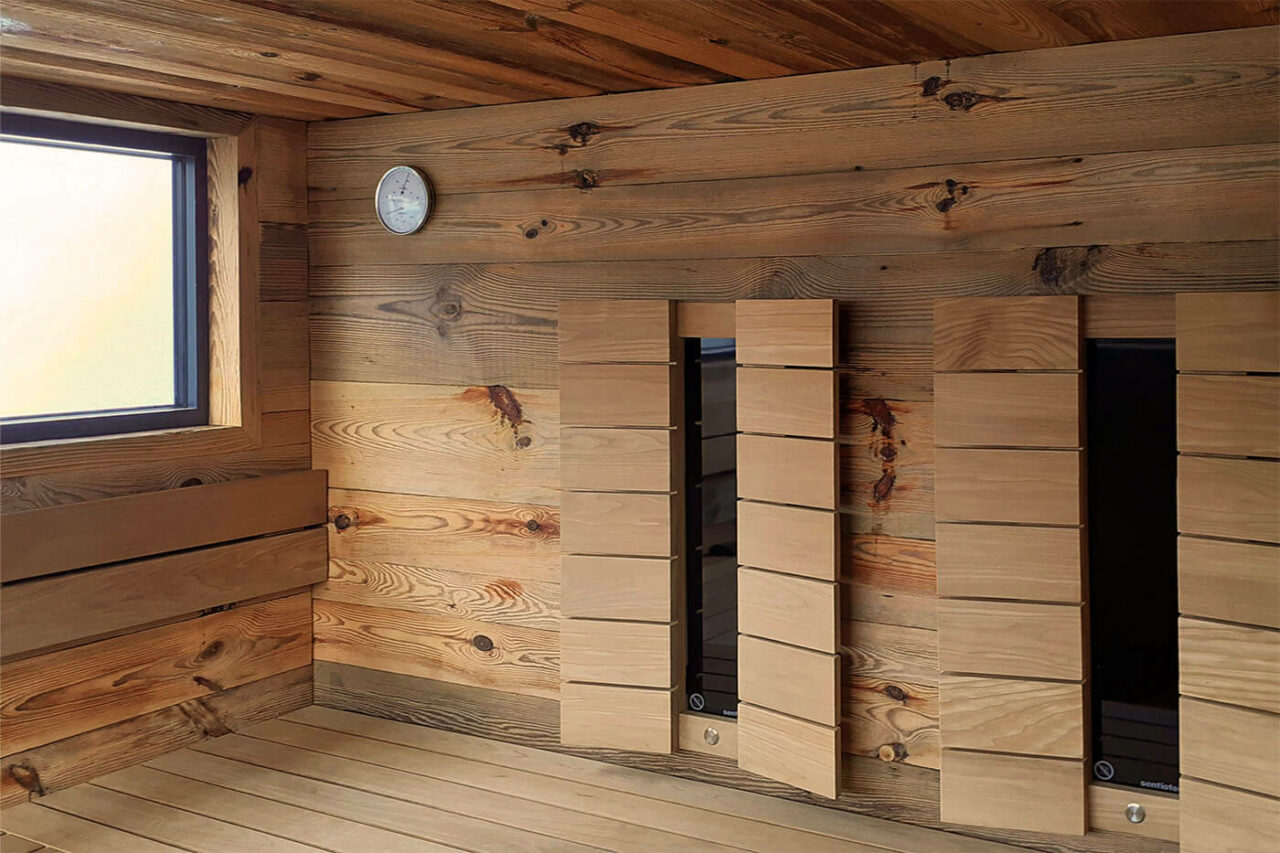 Außensauna auf Stahlkonstruktion 163 aussensauna innenhof 7 | corso saunamanufaktur