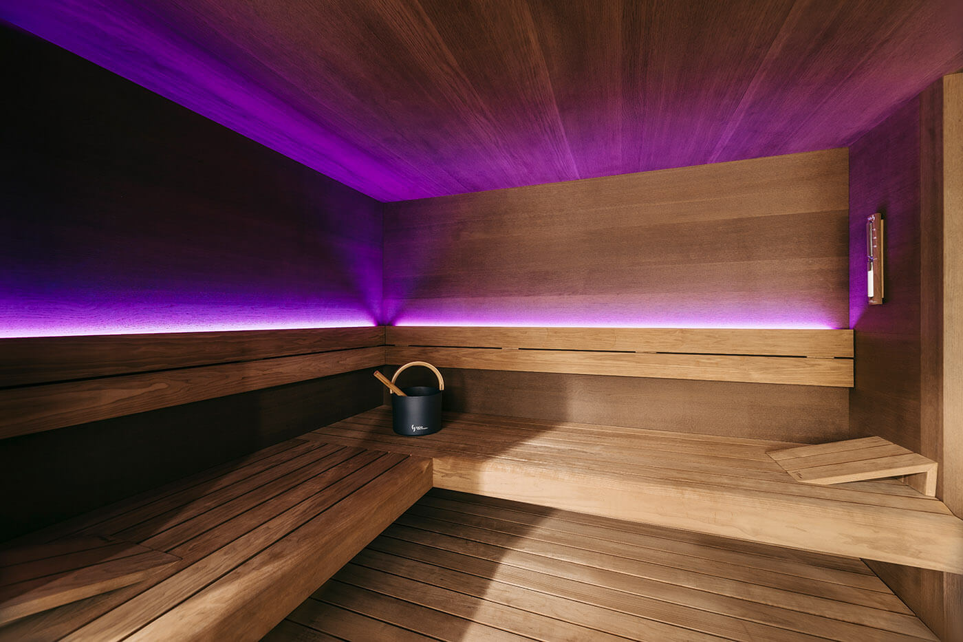 Design Sauna mit Ausblick 111 Sauna Massanfertigung Thermo Eiche 7 | corso saunamanufaktur