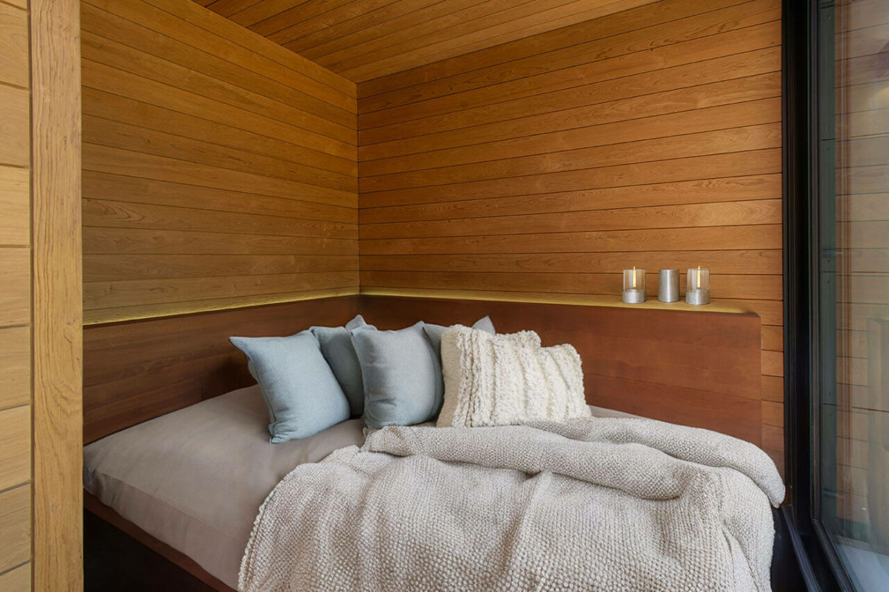 Außensauna XXL 86 Außensauna XXL: Wellness komplett unter einem Dach mit Sauna, Dusche/WC und Ruheraum. Maßanfertigung.